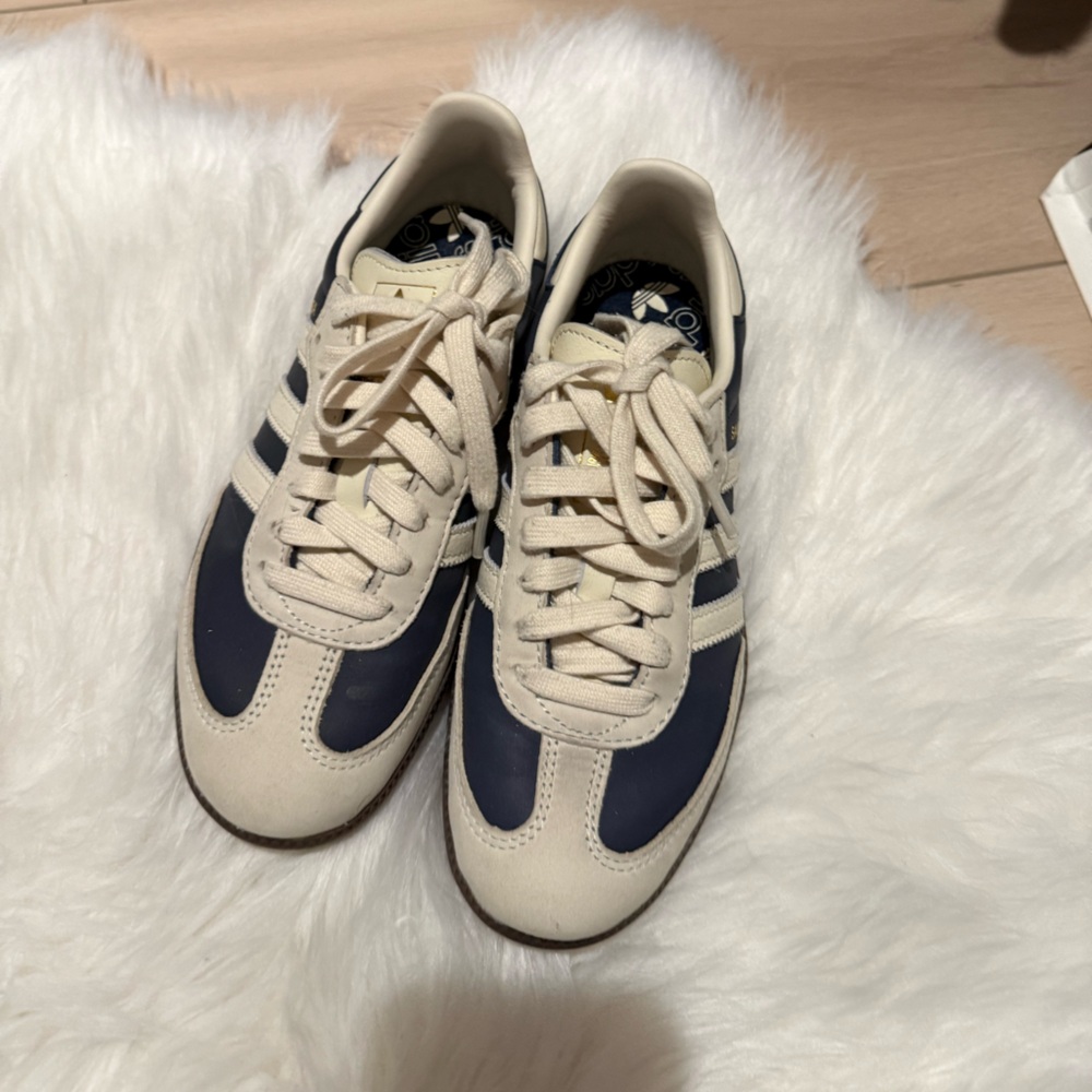 Adidas women’s Beige and Navy Sneakers